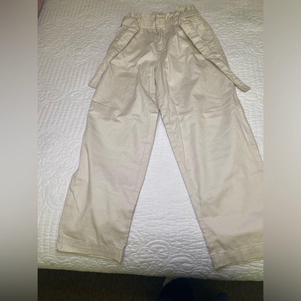 A girls bottoms size M/8